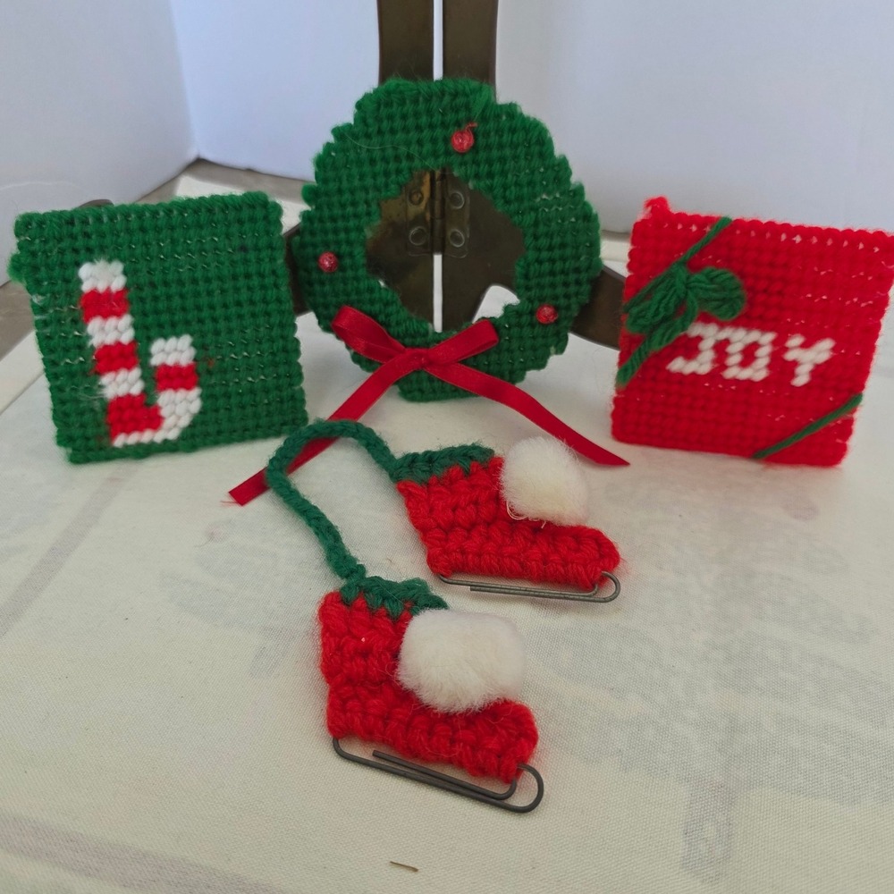 Vintage Christmas Ornaments Handmade Needlepoint Wreath Candy Cane Ice Skates‎